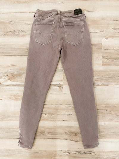 American Eagle distressed Jegging