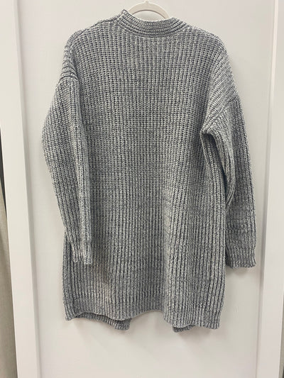 Lyla + Luke grey cardigan