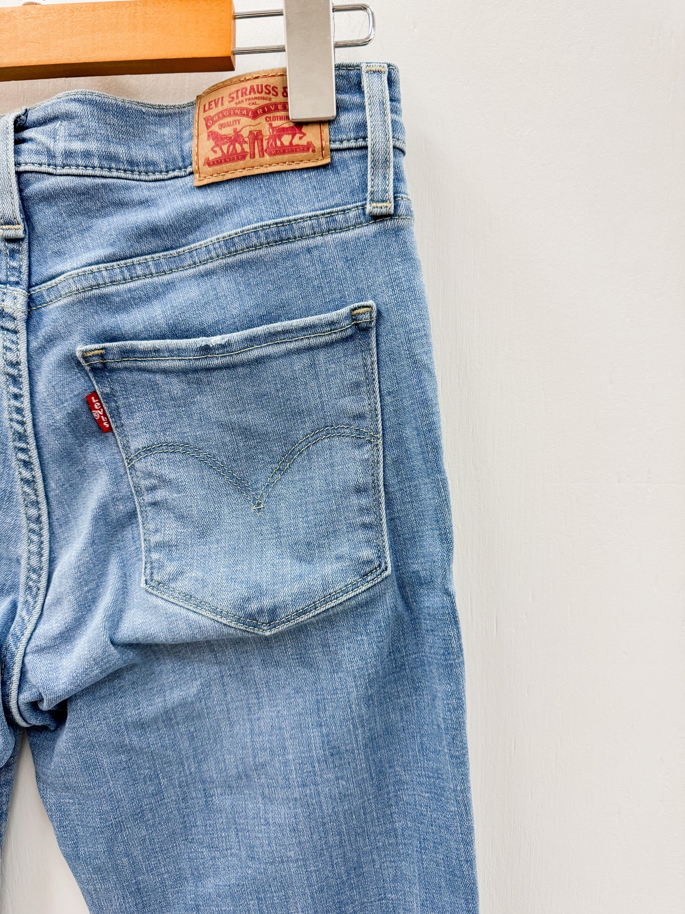 Levi’s 314 Shaping Straight Jeans