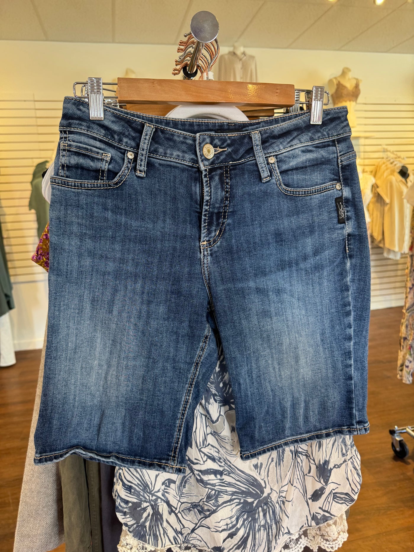 Silver Jeans Stretchy Capris