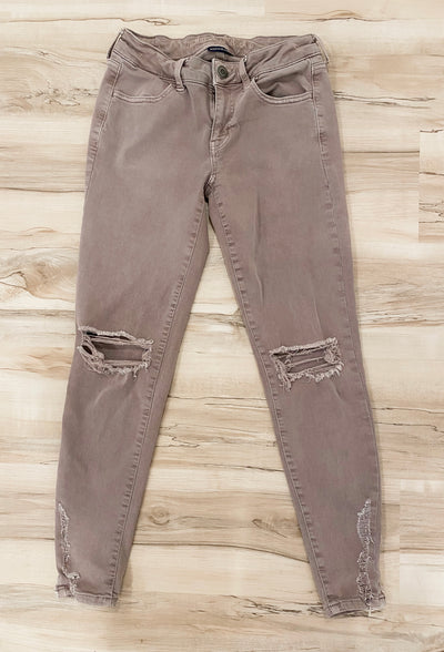 American Eagle distressed Jegging