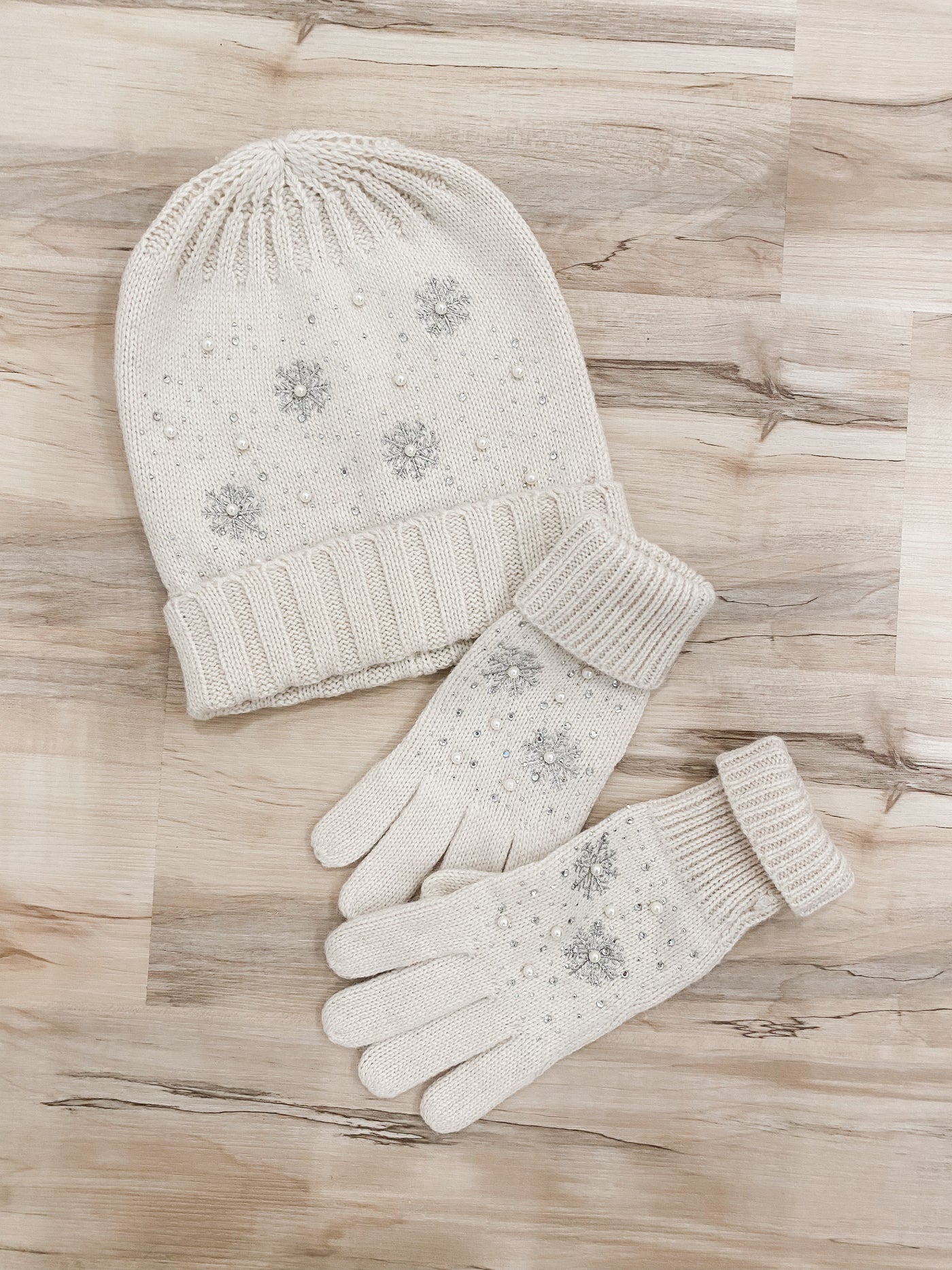 Pearl Sparkle Gloves