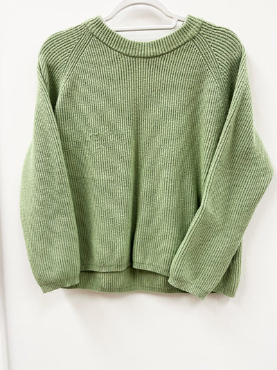 TAHARI light green sweater top