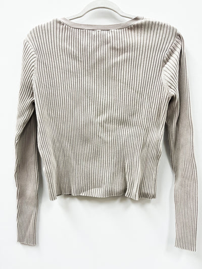 H&M ribbed beige button up top