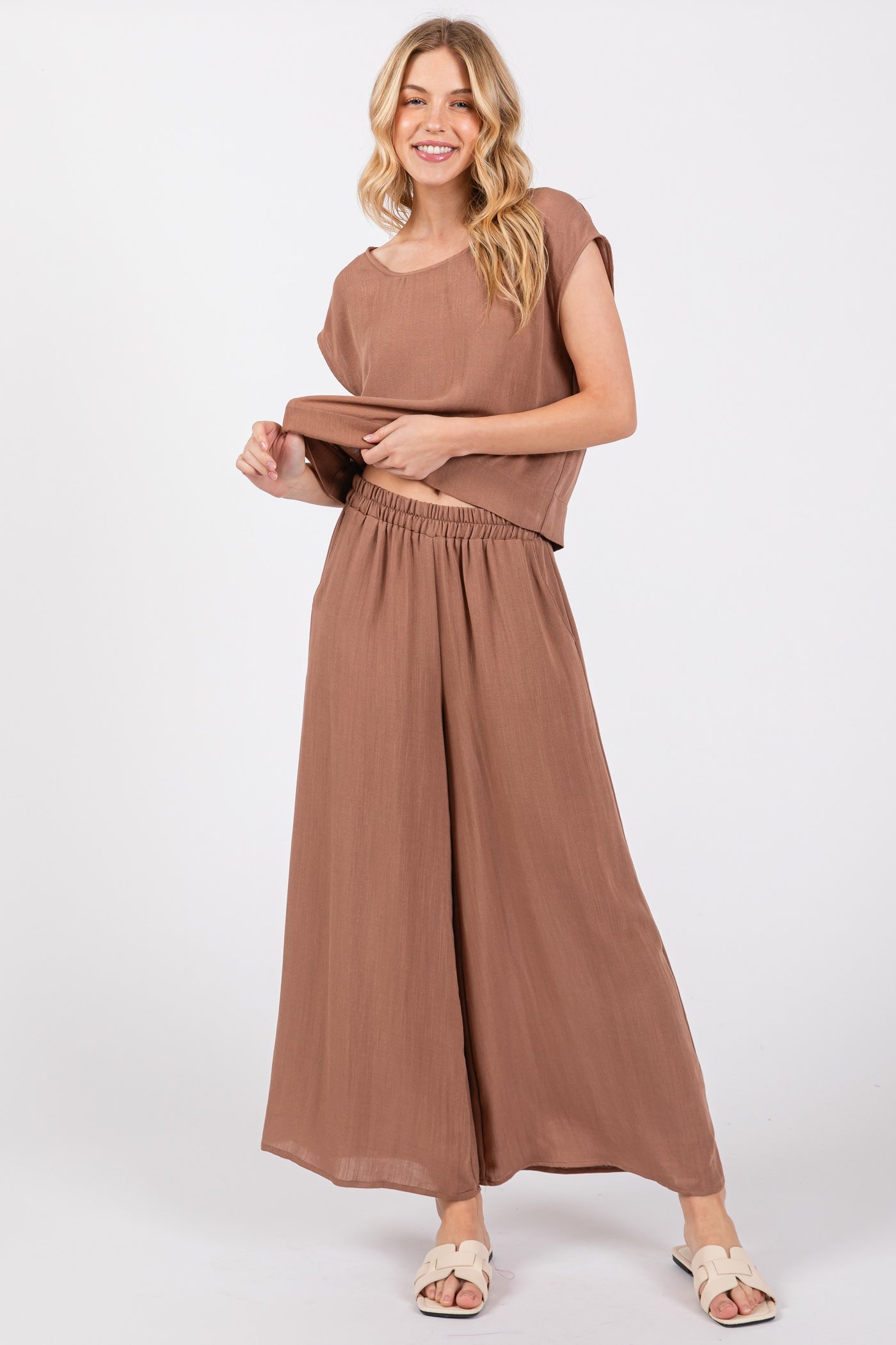 Nutmeg Woven Wide Leg Pants