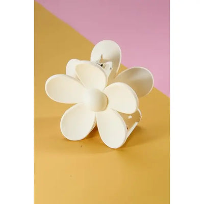 Oversized Flower Claw Clip