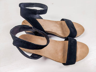 Lucky Wedge Sandals
